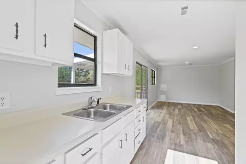 Kitchen - 1825 Bluff Rd, Marion, SC 29571 photo 2 of 2