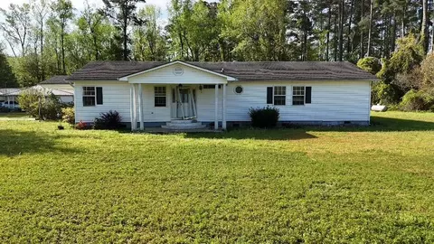 5947 Old Nichols Hwy, Mullins, SC 29574