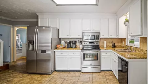 Kitchen - 328 16th Ave S, Surfside Beach, SC 29575 photo 2 of 2