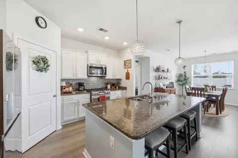 Kitchen - 5010 Oat Fields Dr, Myrtle Beach, SC 29588 photo 2 of 4