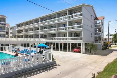 627 N Waccamaw Dr #312, Murrells Inlet, SC 29576