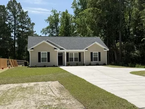 2605 Cottonwood Dr, Loris, SC 29569