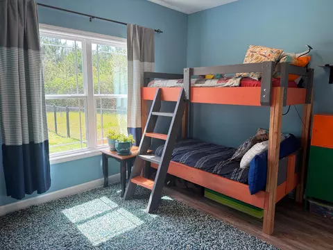 Bedroom - 1066 Fox Bay Rd, Loris, SC 29569 photo 5 of 9