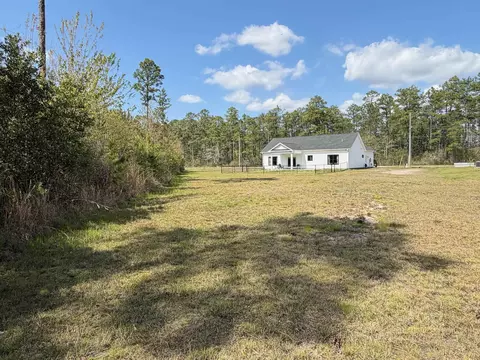Exterior - 1066 Fox Bay Rd, Loris, SC 29569 photo 12 of 16