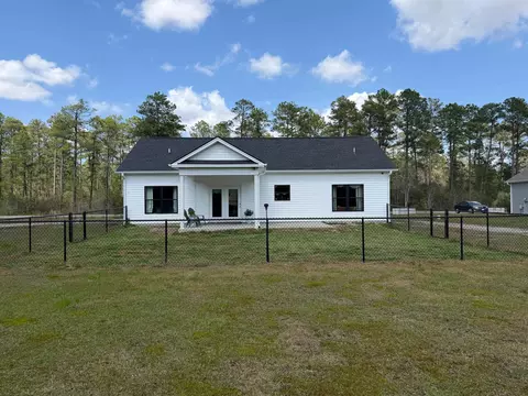 Exterior - 1066 Fox Bay Rd, Loris, SC 29569 photo 6 of 16