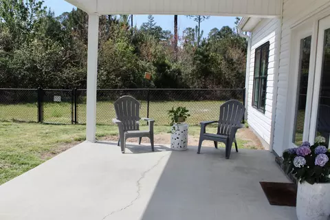 Exterior - 1066 Fox Bay Rd, Loris, SC 29569 photo 1 of 16