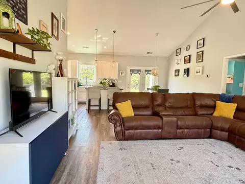 Living - 1066 Fox Bay Rd, Loris, SC 29569 photo 2 of 2