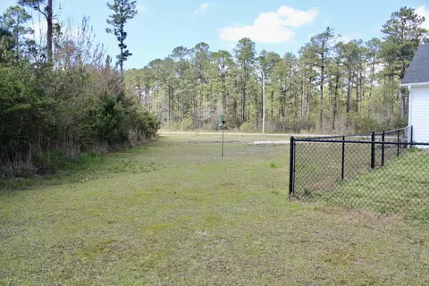 Exterior - 1066 Fox Bay Rd, Loris, SC 29569 photo 9 of 16