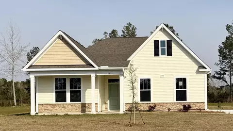136 Furnies Pl, Loris, SC 29569