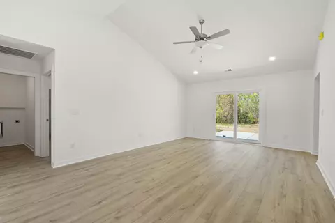 Living - 2831 Biscane Ct, Conway, SC 29527 photo 2 of 3