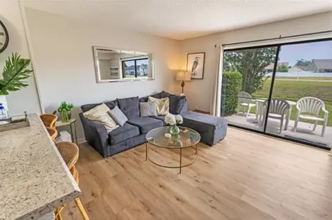Living - 203 Double Eagle Dr #B-1, Myrtle Beach, SC 29575 photo 2 of 2