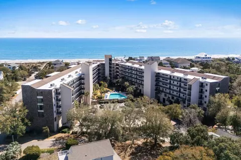 423 Parker Dr, Pawleys Island, SC 29585