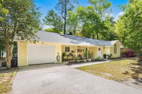 2135 Brunswick Cir, Little River, SC 29566