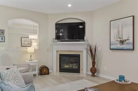 Living - 200 Simplicity Dr, Murrells Inlet, SC 29576 photo 2 of 4