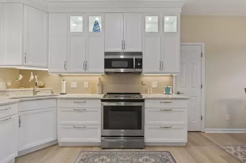 Kitchen - 200 Simplicity Dr, Murrells Inlet, SC 29576 photo 5 of 6