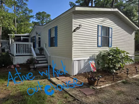 443 E Banks Dr, Murrells Inlet, SC 29576
