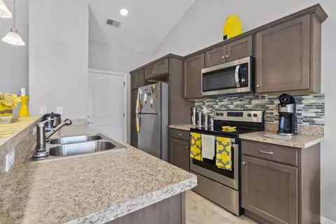 Kitchen - 176 Springtide Dr, Conway, SC 29527 photo 1 of 6