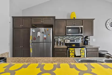 Kitchen - 176 Springtide Dr, Conway, SC 29527 photo 6 of 6