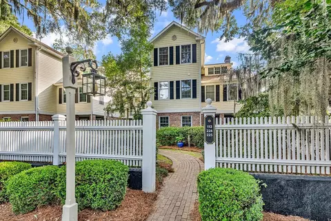 1969 Governors Landing Rd #225, Murrells Inlet, SC 29576