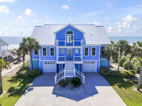 2201 S Waccamaw Dr, Murrells Inlet, SC 29576