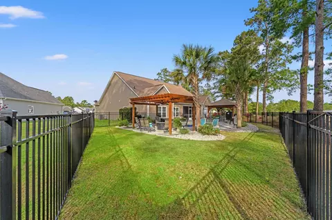 Exterior - 808 Stone Pine Ct, Loris, SC 29569 photo 8 of 13