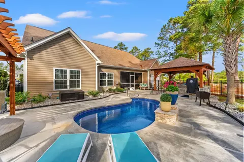 Exterior - 808 Stone Pine Ct, Loris, SC 29569 photo 7 of 13