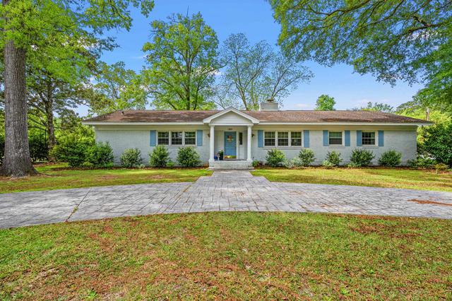 1301 Snowhill Dr, Conway, SC 29526