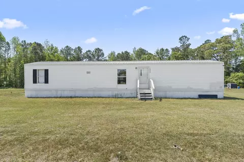 2800 Joyner Swamp Rd, Galivants Ferry, SC 29544