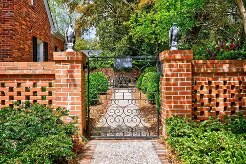 Exterior - 331 E Bay St, Georgetown, SC 29440 photo 4 of 6