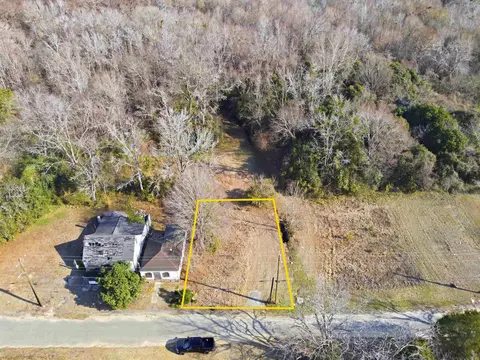 128 Lake St, Lake City, SC 29560