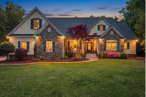 33 Deer Moss Ct, Pawleys Island, SC 29585