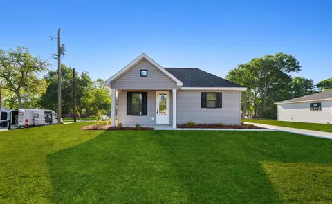 212 N Morgan Ave, Andrews, SC 29510