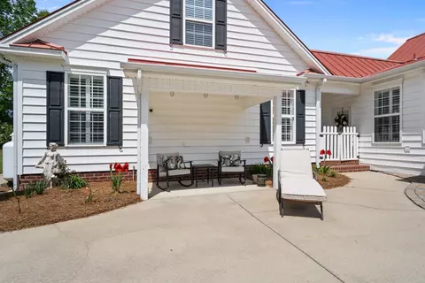 Exterior - 3581 Highway 319 E, Conway, SC 29526 photo 5 of 9