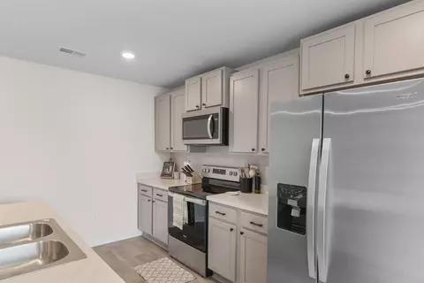 Kitchen - 179 Pine Forest Dr, Conway, SC 29526 photo 5 of 6