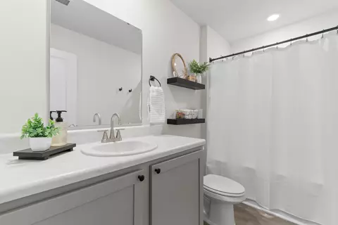 Bath - 179 Pine Forest Dr, Conway, SC 29526 photo 2 of 2