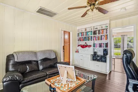 Living - 4375 Thomas St, Loris, SC 29569 photo 4 of 4