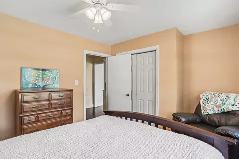 Bedroom - 4375 Thomas St, Loris, SC 29569 photo 4 of 4