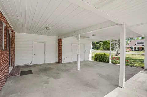 Exterior - 4375 Thomas St, Loris, SC 29569 photo 3 of 9