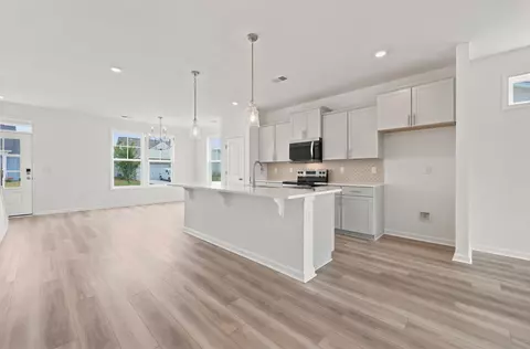 Kitchen - 153 River Birch Dr, Loris, SC 29569 photo 4 of 4