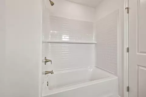 Bath - 153 River Birch Dr, Loris, SC 29569 photo 7 of 8