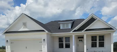 158 River Birch Dr, Loris, SC 29569