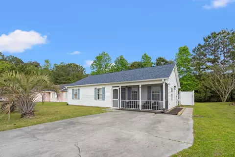 5168 Spring St, Loris, SC 29569