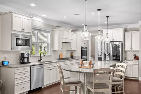 Kitchen - 526 Carnaby Loop, Myrtle Beach, SC 29579 photo 3 of 6