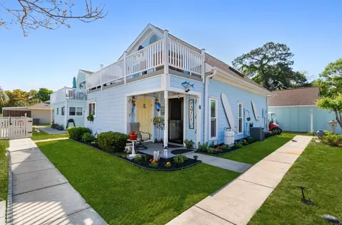 704 43rd Ave S, North Myrtle Beach, SC 29582