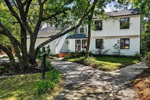 388 Linden Cir, Pawleys Island, SC 29585