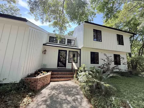 388 Linden Cir, Pawleys Island, SC 29585