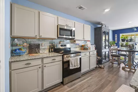 Kitchen - 927 Cherrystone Loop, Conway, SC 29526 photo 1 of 6