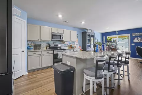 Kitchen - 927 Cherrystone Loop, Conway, SC 29526 photo 3 of 6