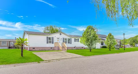 1062 Weslin Creek Dr, Myrtle Beach, SC 29588