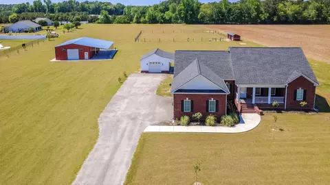 813 Sisters Rd, Loris, SC 29569